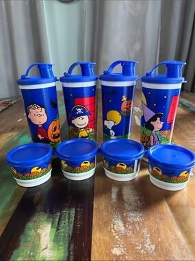 Tupperware Peanuts Halloween Set